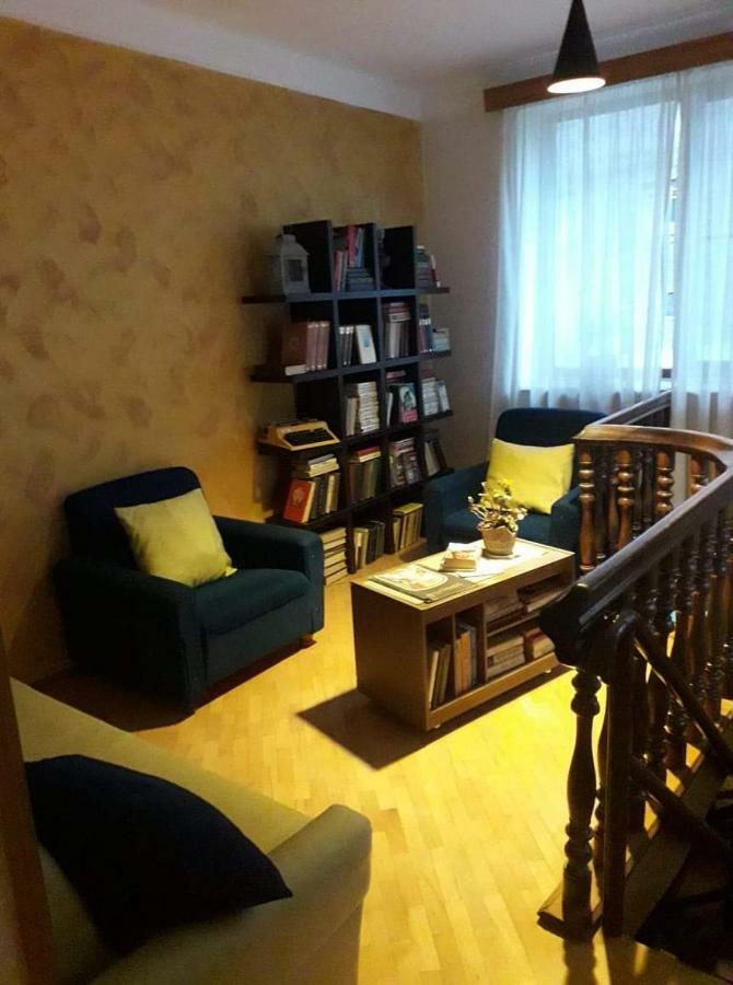 Hotel Omsi House Telavi Esterno foto