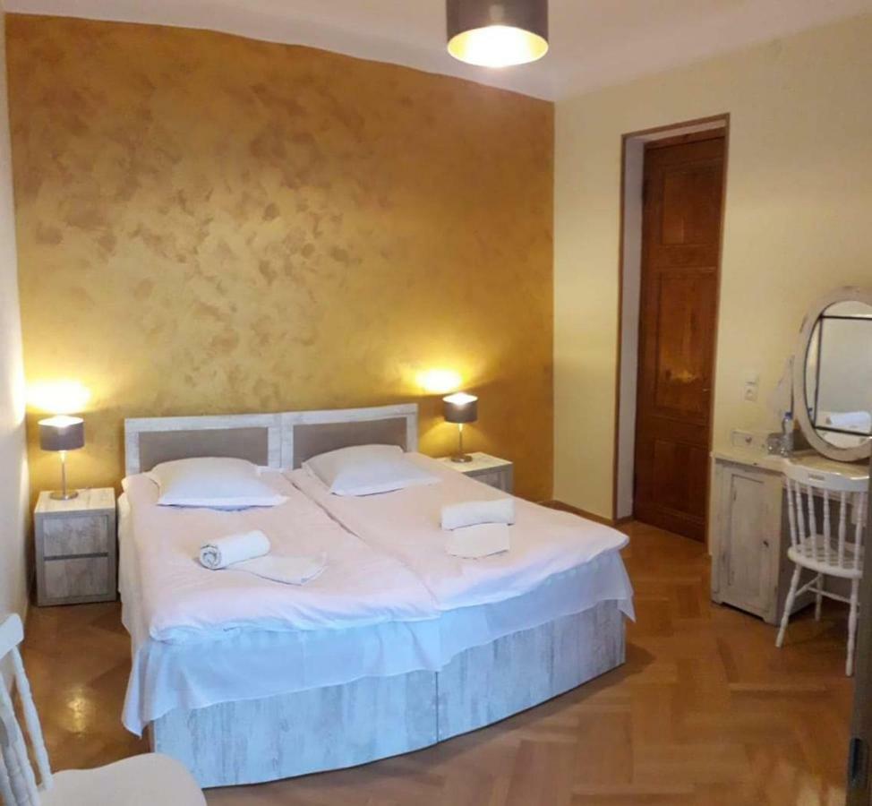 Hotel Omsi House Telavi Esterno foto
