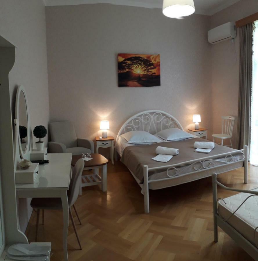 Hotel Omsi House Telavi Esterno foto